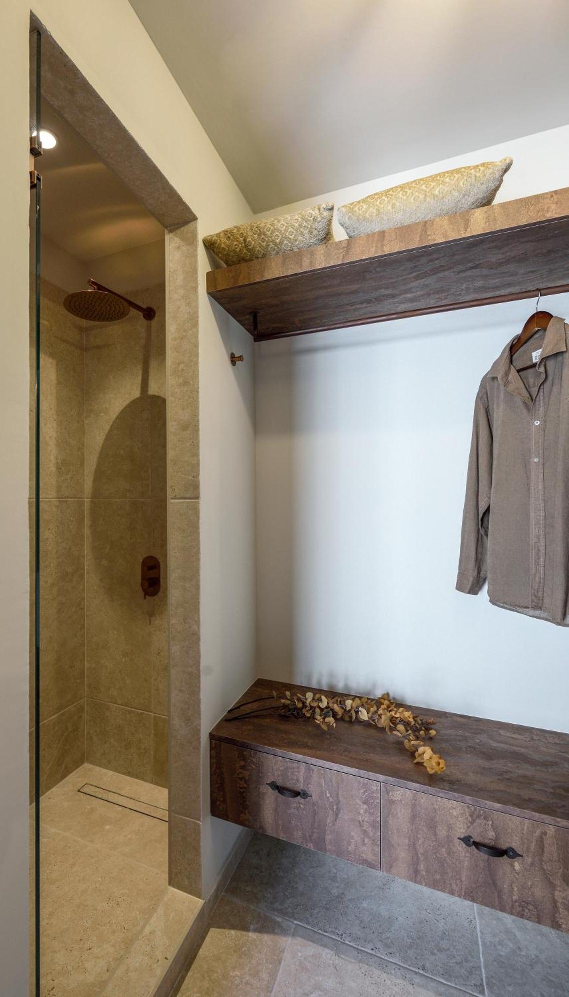 Spanish Knights Inn Rhodes City Room photo