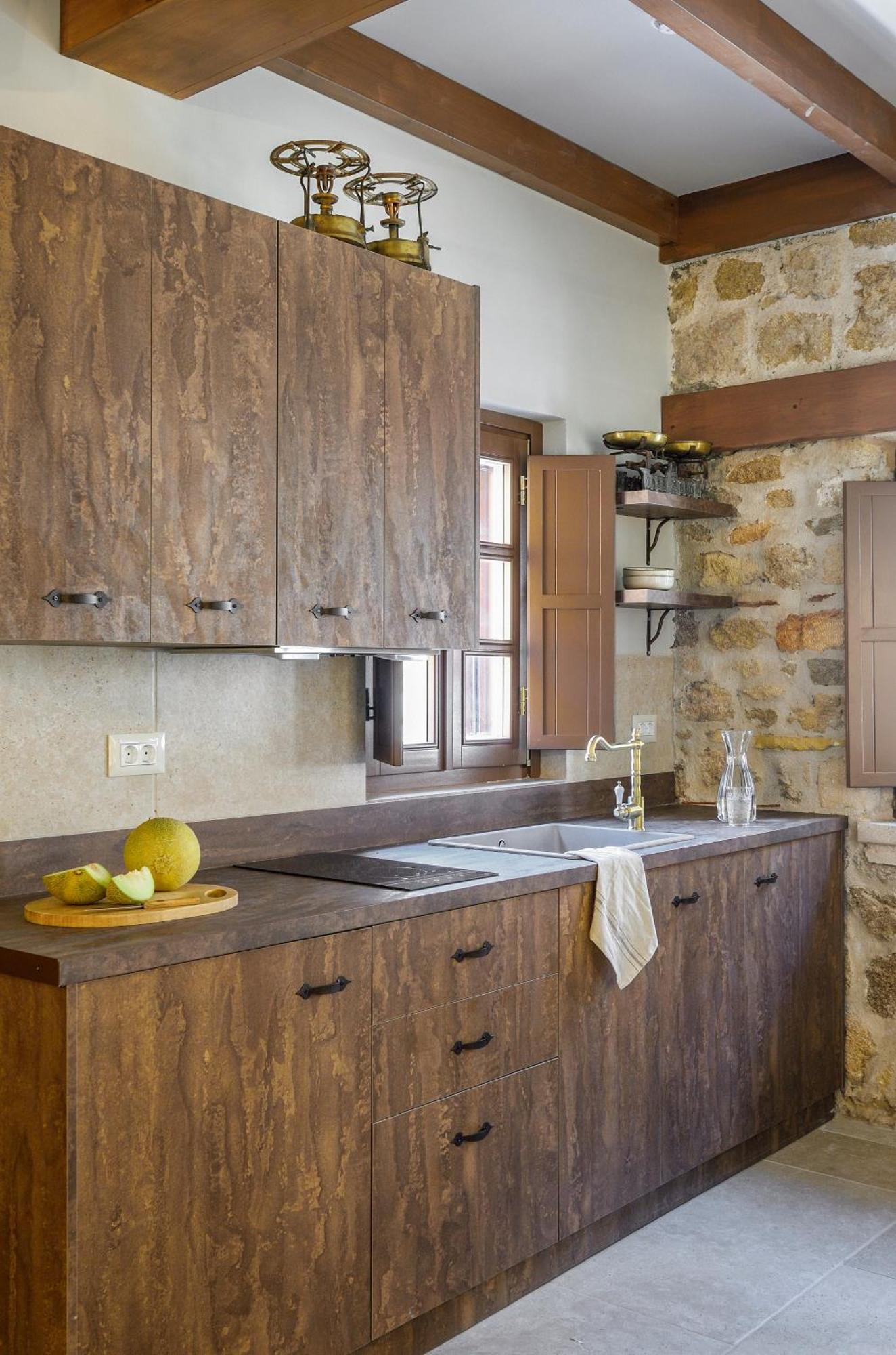 Spanish Knights Inn Rhodes City Room photo